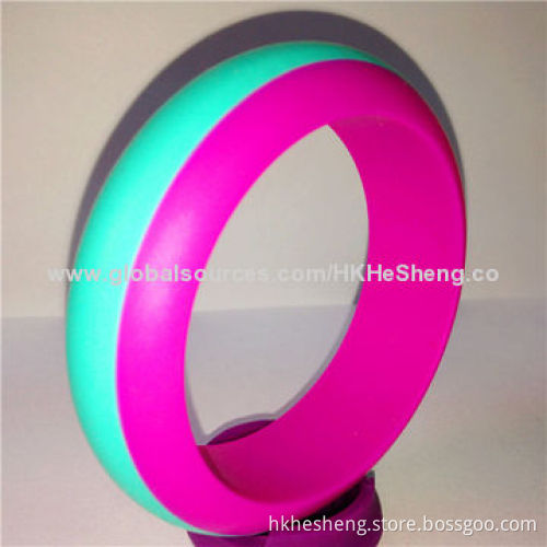 2014 Charming Food-grade Silicone Bracelets, Nontoxic and BPA-free